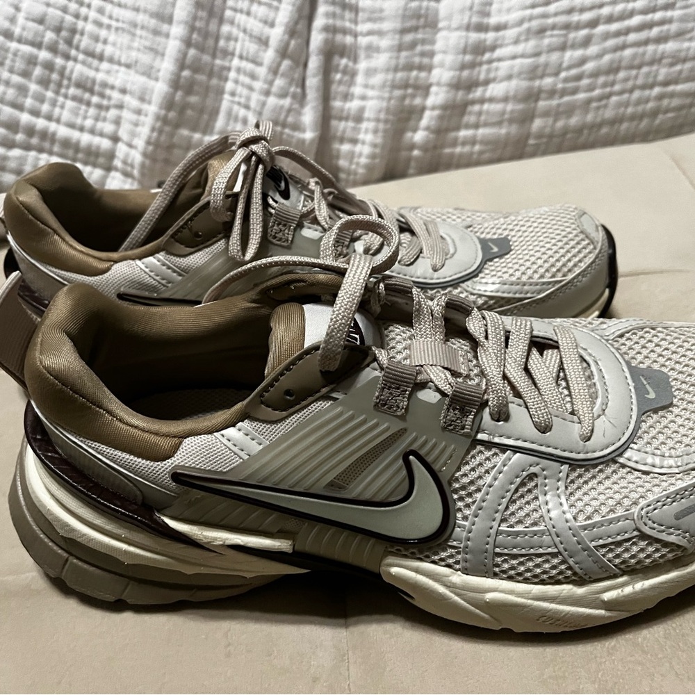 Nike V2K run